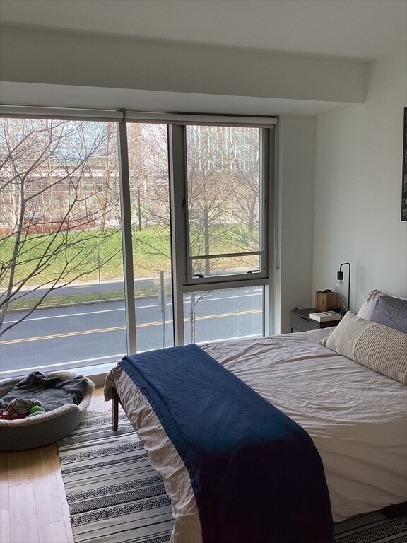 Building Photo - 2 Earhart St