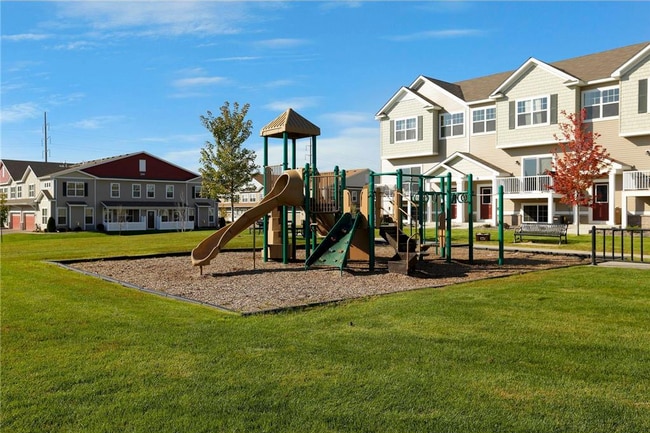 Building Photo - 9585 Madison Dr