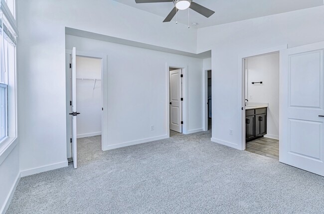 Building Photo - 1435 Darrowby Wy