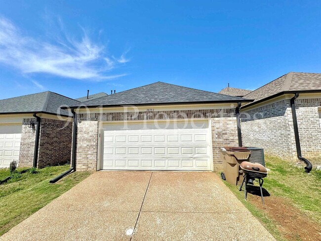 Building Photo - 10131 Macon Rd