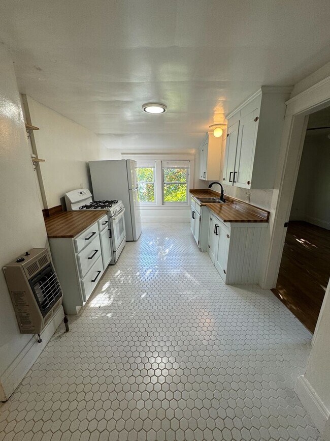 Primary Photo - 58 Sullivan St