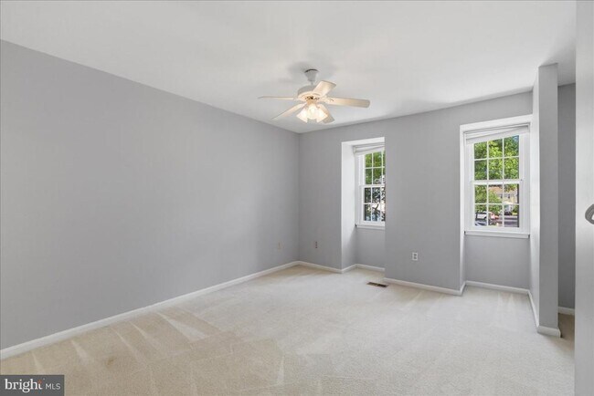 Building Photo - 2988 Valera Ct
