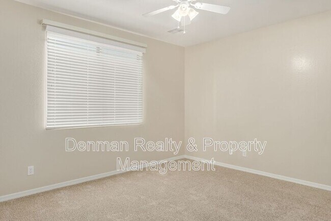Building Photo - 1154 W Stephanie Ln