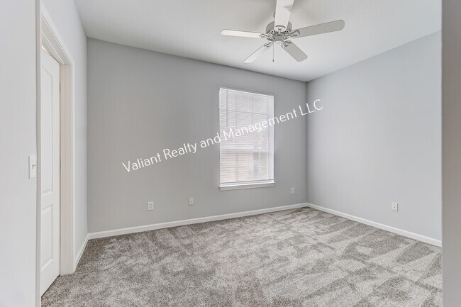 Building Photo - 8601 Beach Blvd