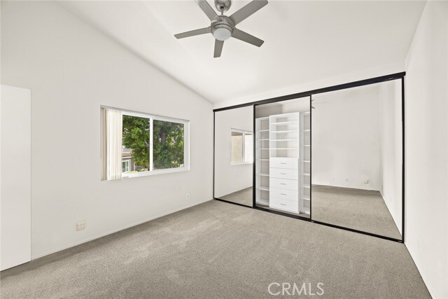 Building Photo - 549 Springbrook N
