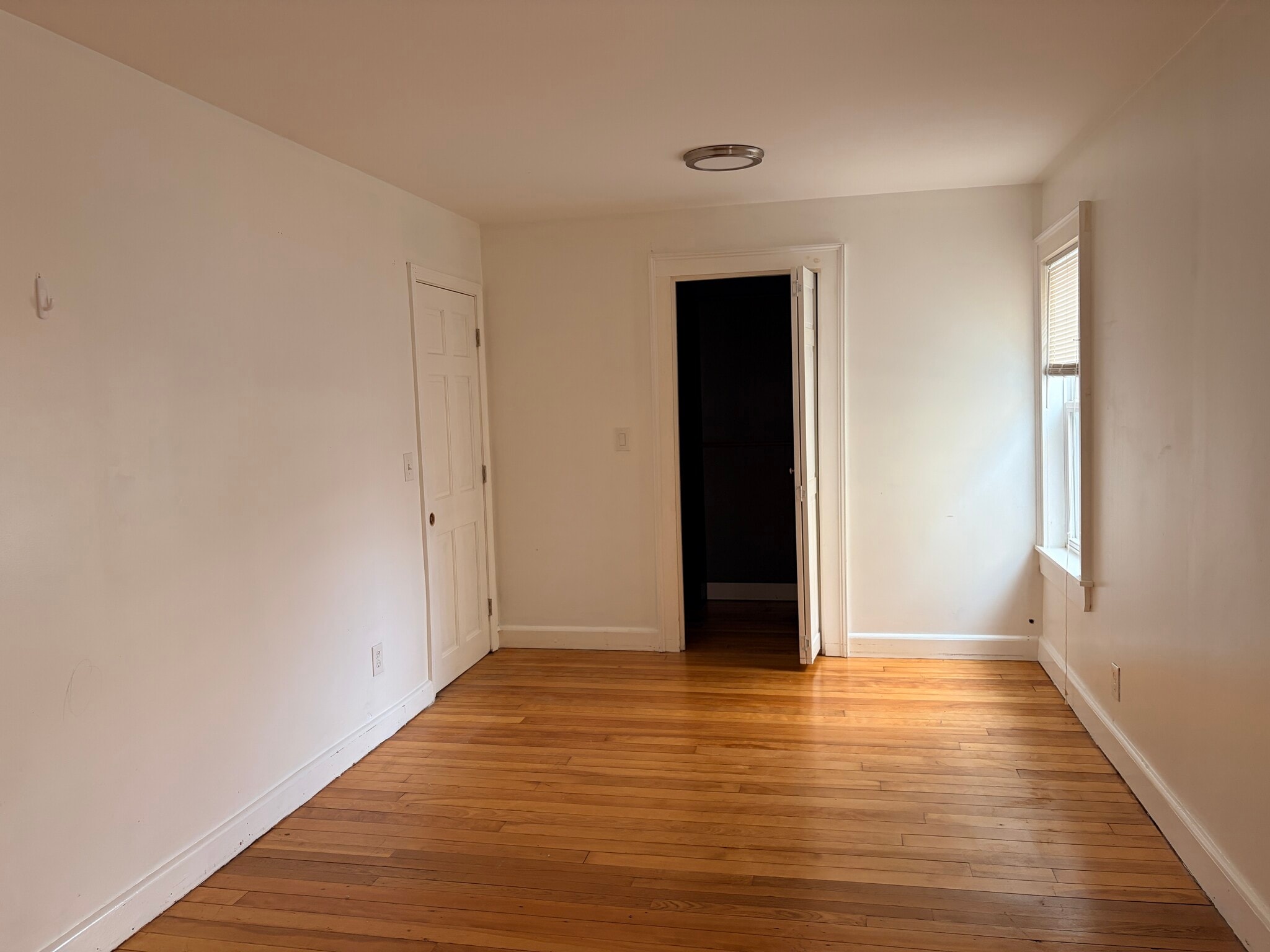 bedroom - 91 Ward St