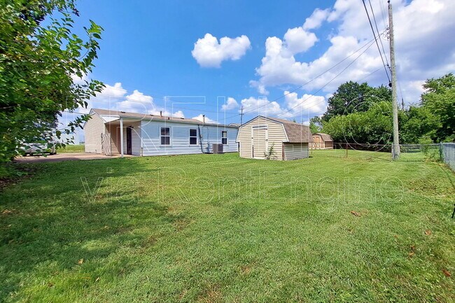 Building Photo - 4508 E Indian Trail