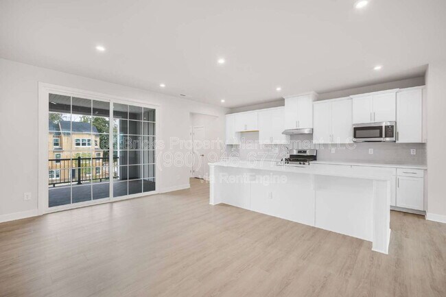 Building Photo - 513 Bailey Mls Dr