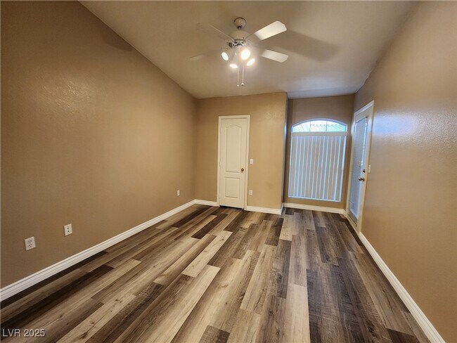 Building Photo - 7400 W Flamingo Rd