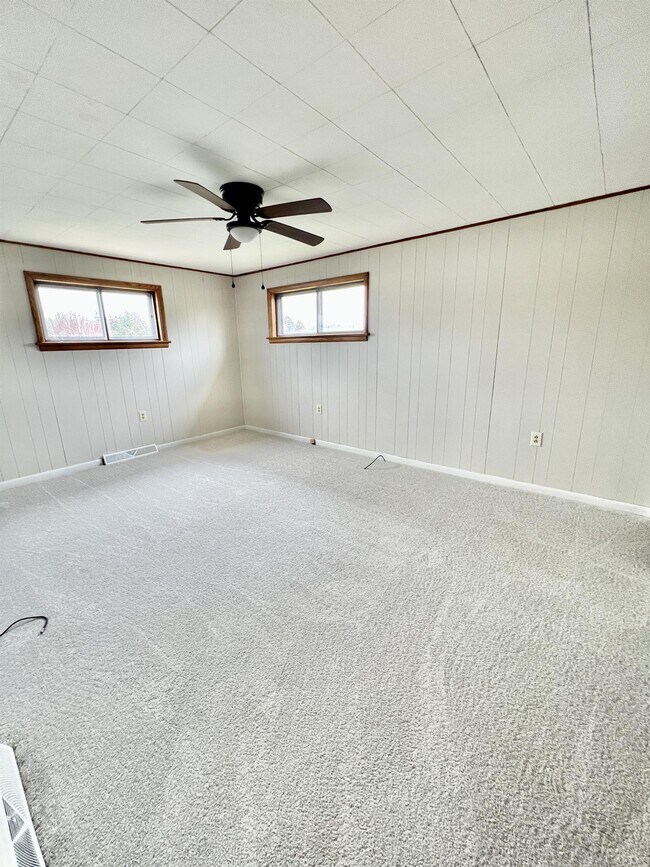 Building Photo - 516 Kensington Ave