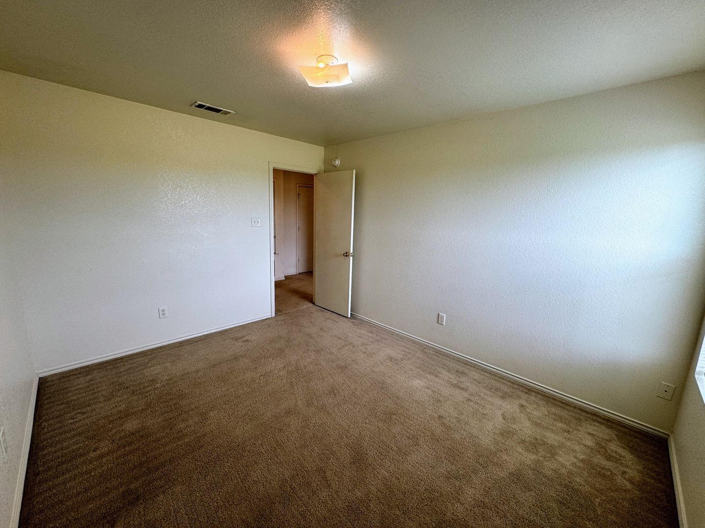 Building Photo - 5102 Lauren Lea Dr