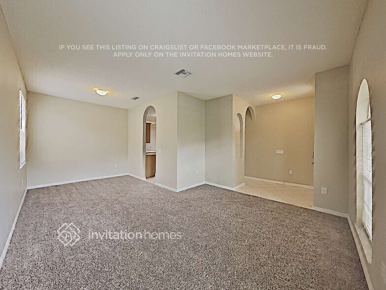 Building Photo - 10315 Tecoma Dr