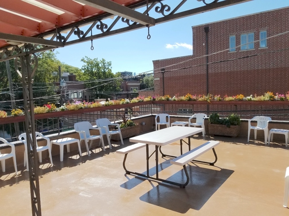 Building Photo - 1123 W Webster Ave