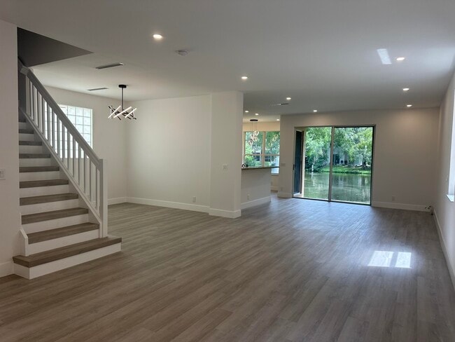 Building Photo - 10702 NW 1st Ct