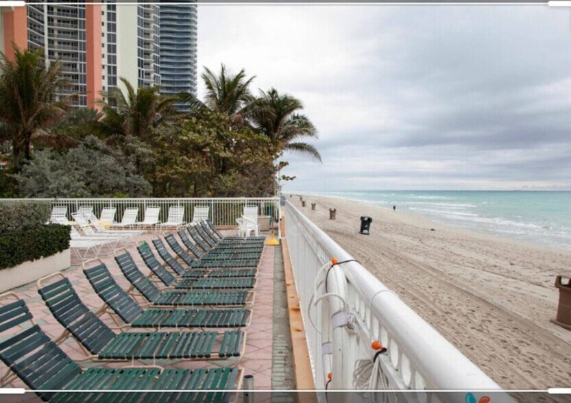 Building Photo - 19201 Collins Ave