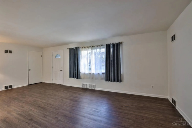 Building Photo - 5675 W Day Cir
