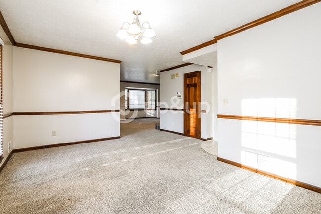 Building Photo - Fantastic 3bd/2.5ba home! Let yourself in!