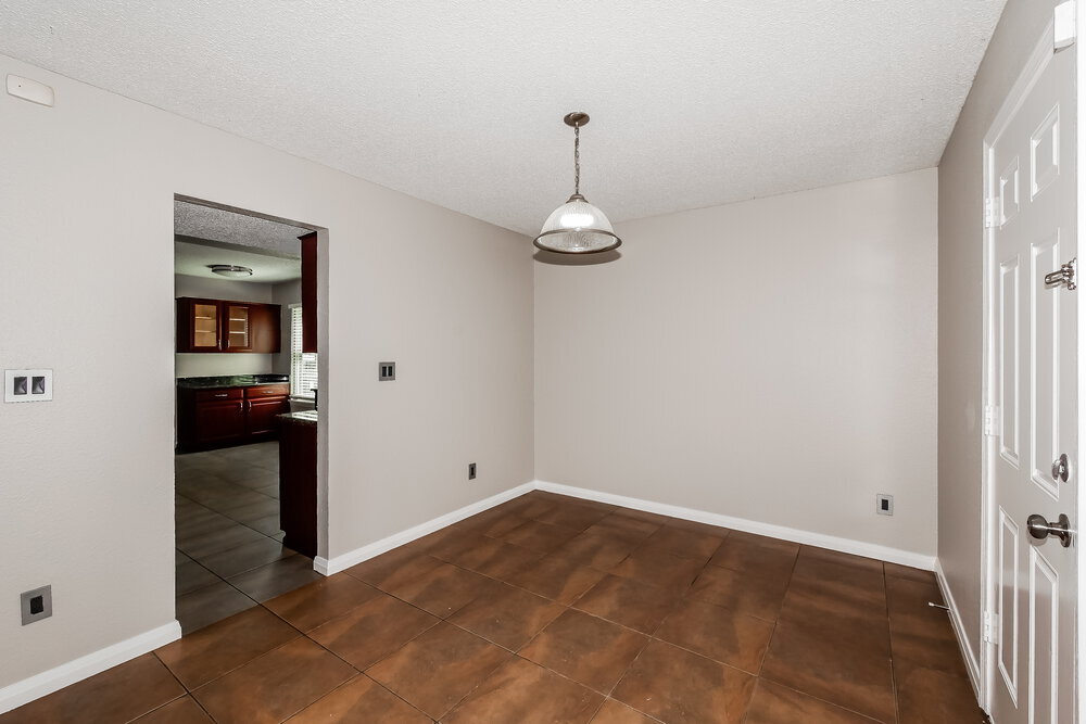 Building Photo - 4008 Crabtree Ct