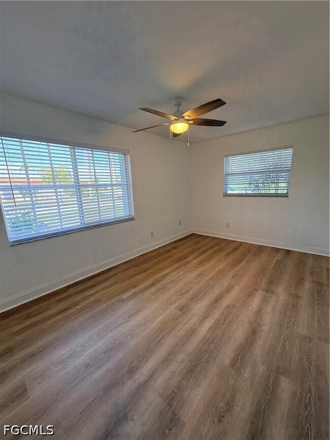 Building Photo - 436 Bayshore Dr