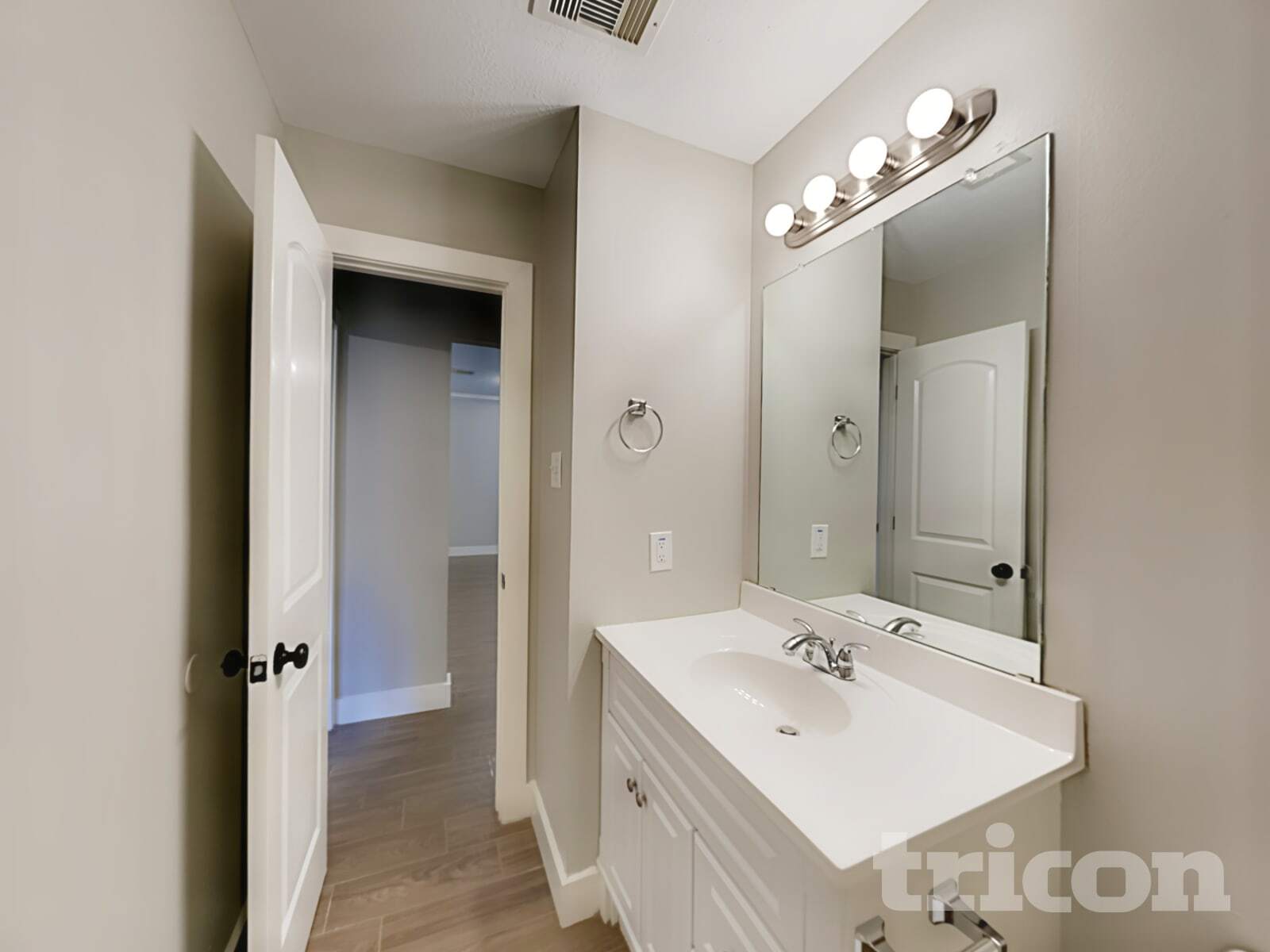 Building Photo - 21880 Silver Oak Ct