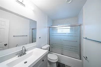 Building Photo - 4140 SW 24th Ct