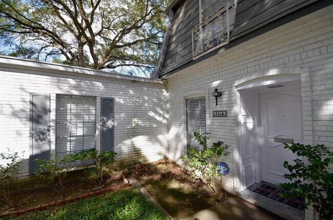 Building Photo - 9103 Braeburn Valley Dr