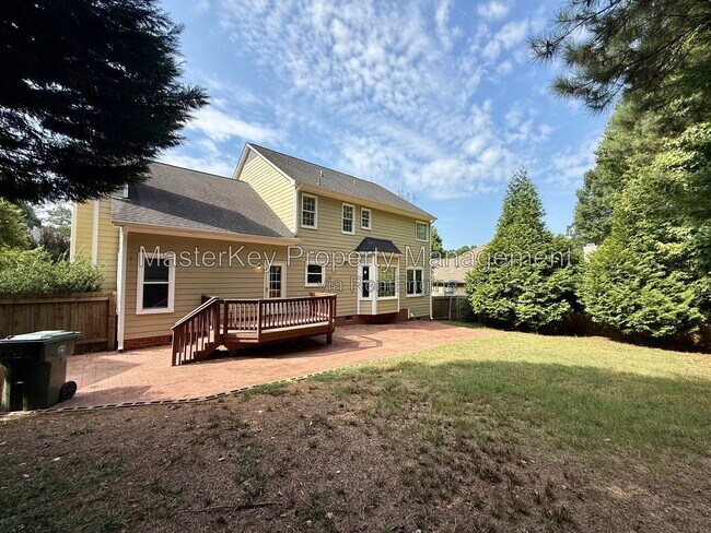 Building Photo - 701 Cricketfield Ln