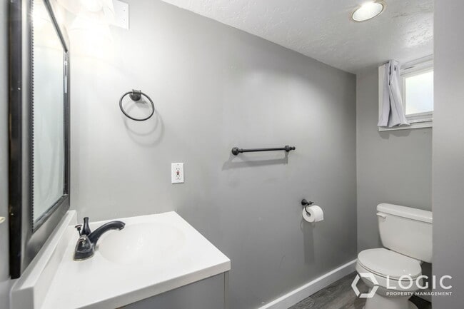 Building Photo - Incredible Basement Unit in Harrison UT