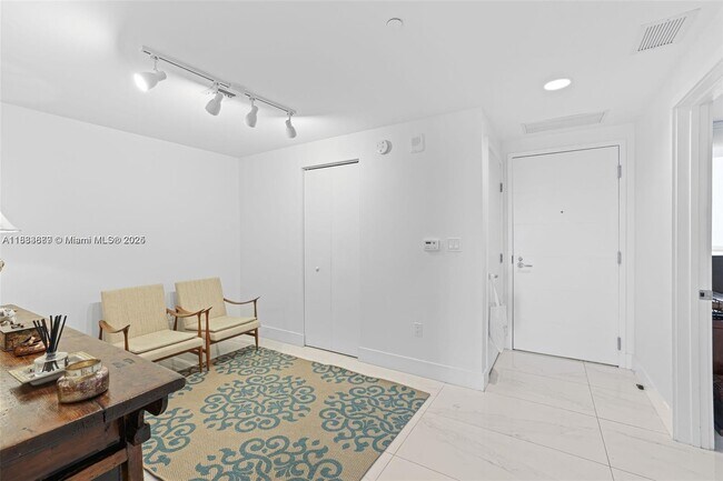Building Photo - 16385 Biscayne Blvd