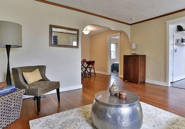 Building Photo - Charming 1926 Vintage 2 Bedroom 1 Bathroom...