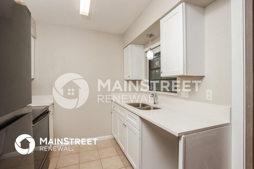 Building Photo - 1114 Ivanhoe St NW