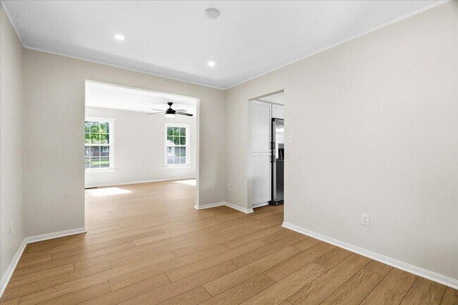 Building Photo - 7375 Freestate Dr