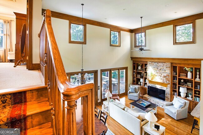 Building Photo - 1060 Emerald View Dr