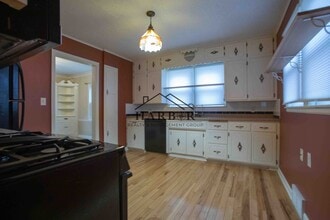 Building Photo - Single Family Home in NW Rochester!