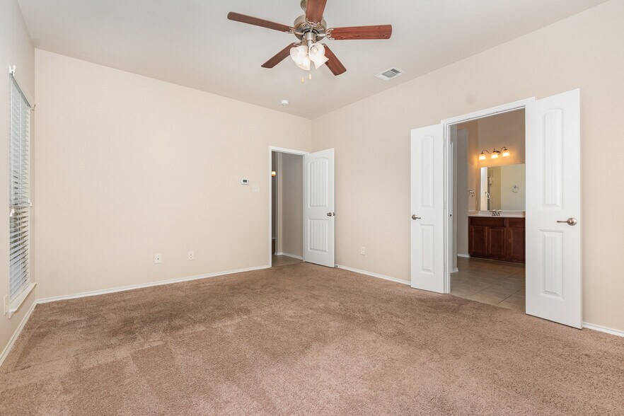 Building Photo - 8813 Deadwood Ln