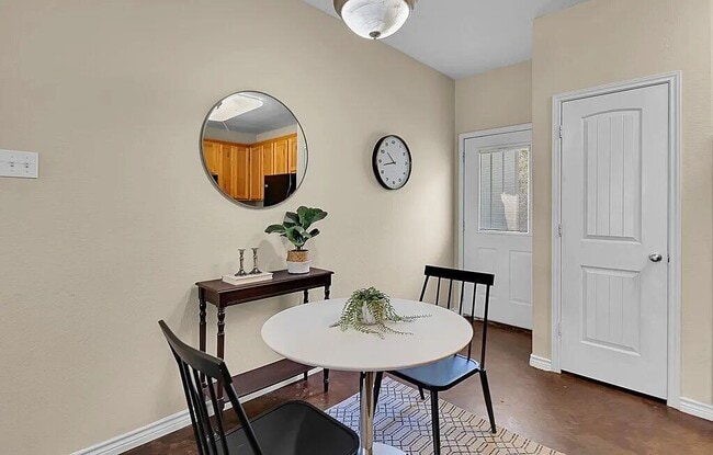 Building Photo - 137 Flat Creek Dr