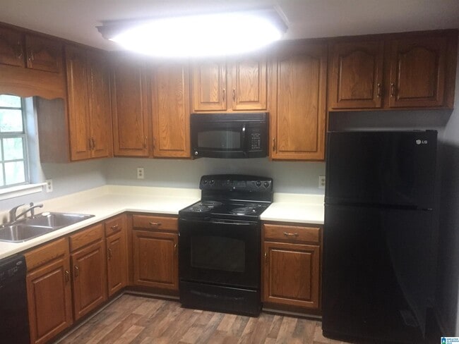 Building Photo - 516 Windy Ln