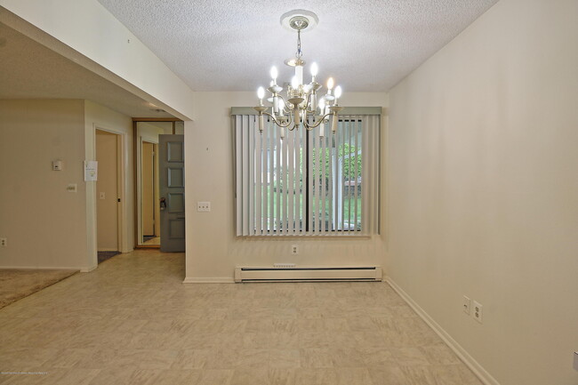 Building Photo - 137B Cistus Plaza