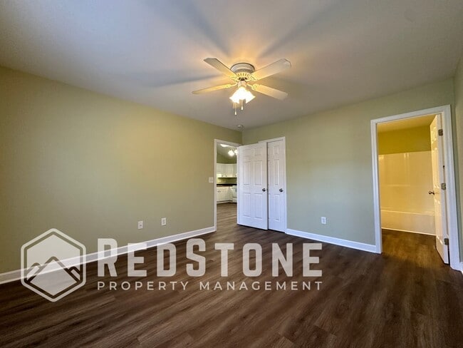 Building Photo - 2224 May Dr