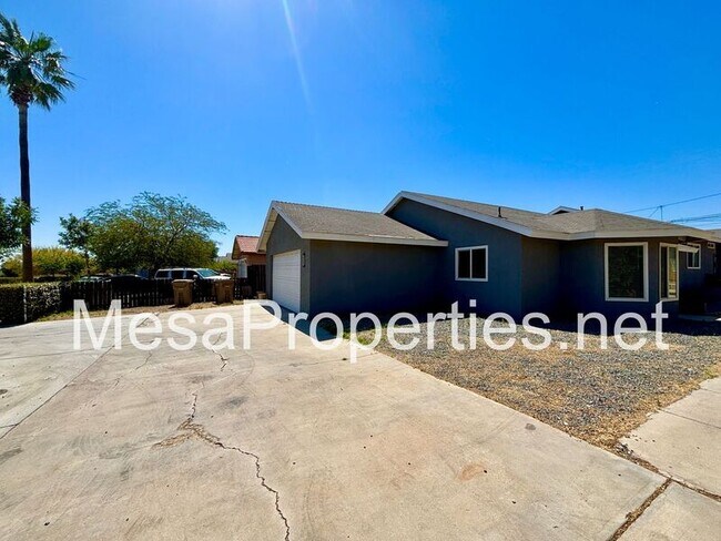 Building Photo - 16461 Spruce St