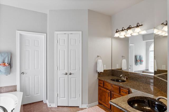 Building Photo - 10582 Toffenham Dr