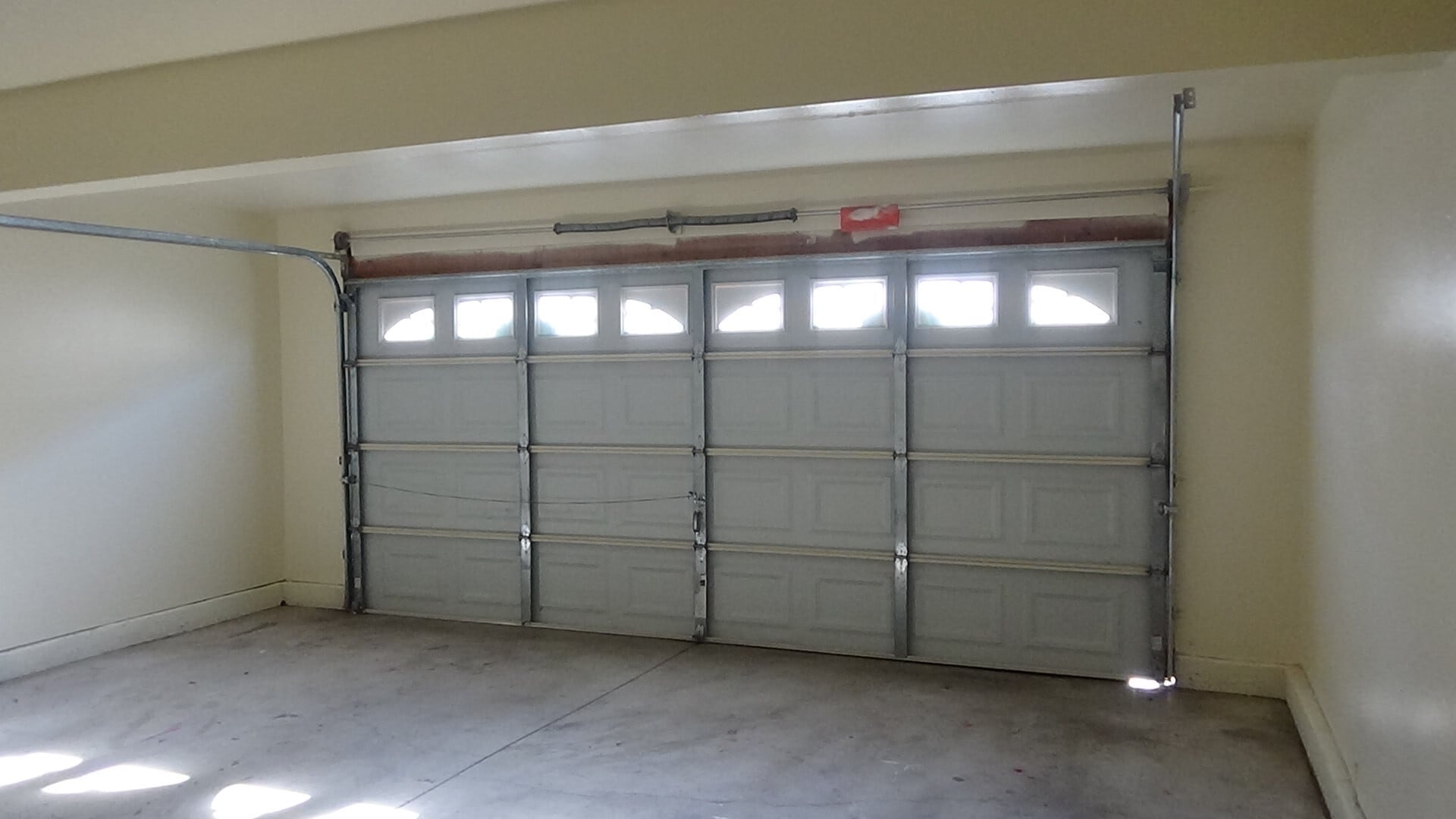 Garage Door - 725 Summerwood Ln