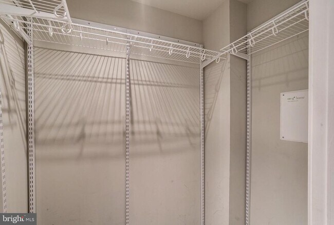 Building Photo - 1133 14th St NW