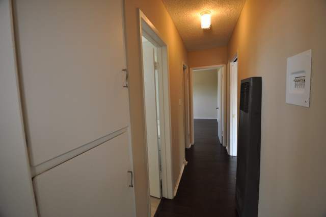 Building Photo - 5734 Hazeltine Ave