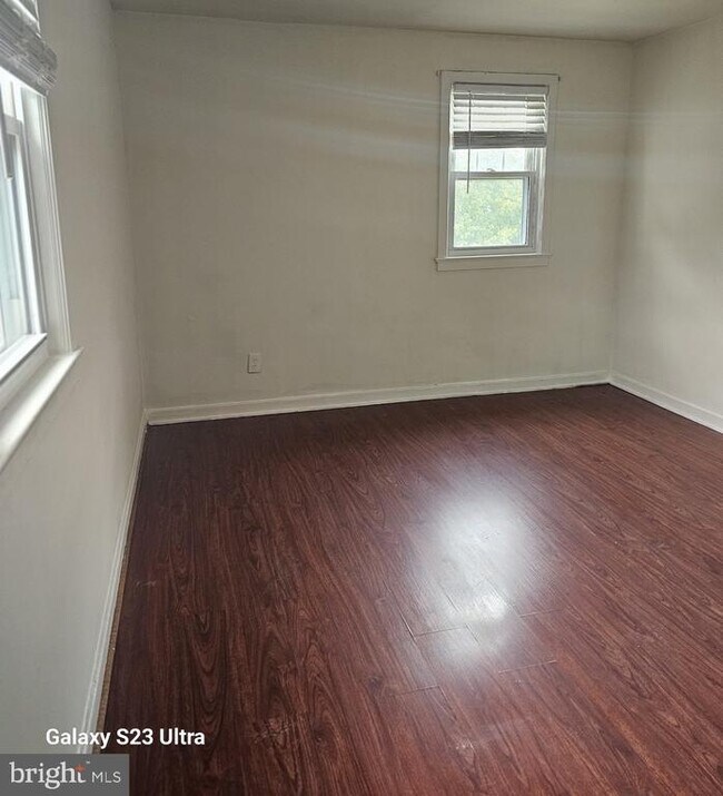 Building Photo - 2772 Iverson St