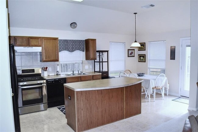 Building Photo - 6711 Lilacbrook Ct