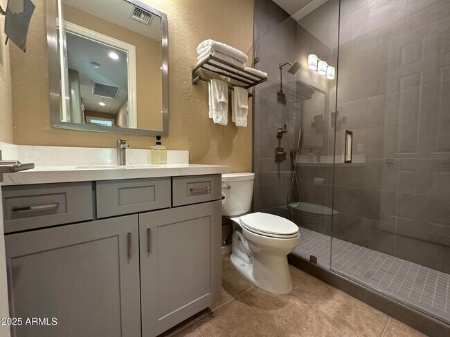 Building Photo - 11489 E Raintree Dr