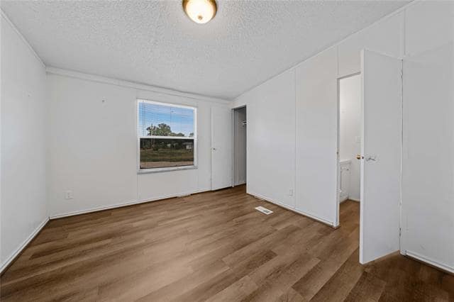 Building Photo - 5989 Edgewood Pl