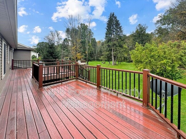 Building Photo - 229 Quenshukney Rd