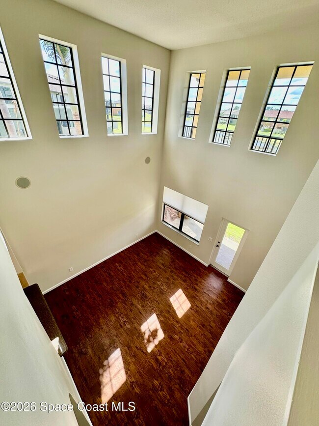 Building Photo - 1310 Lara Cir
